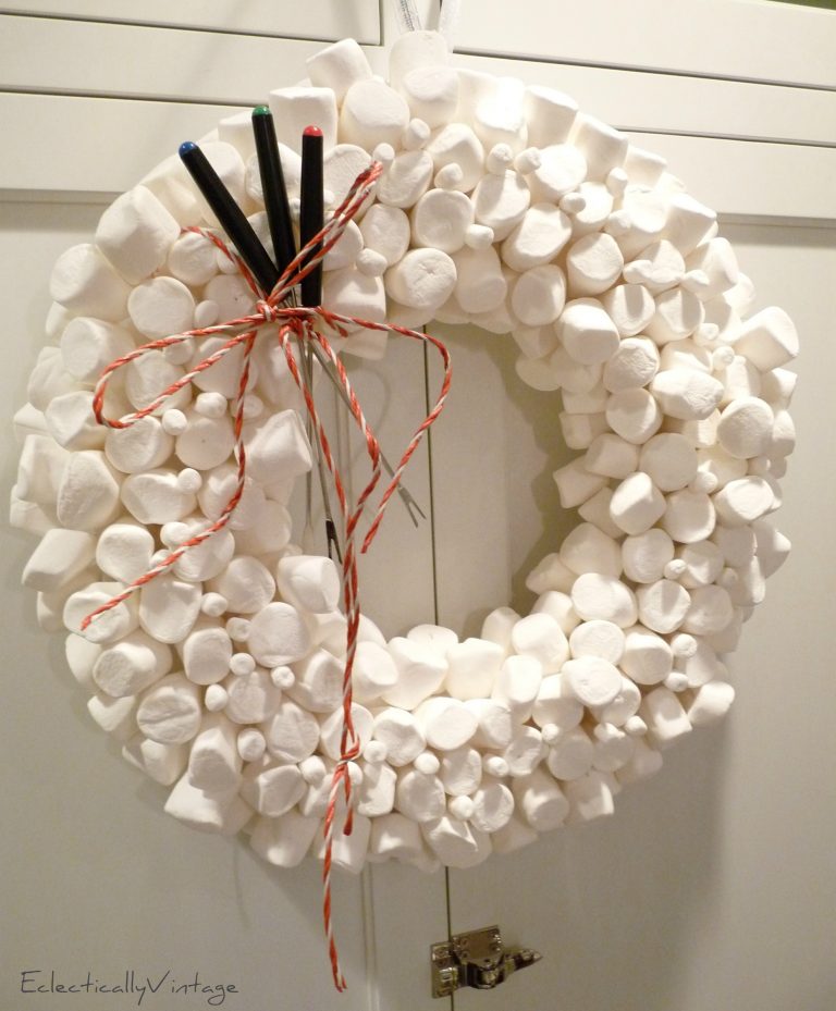 Marshmallow World Wreath & Other Beauties