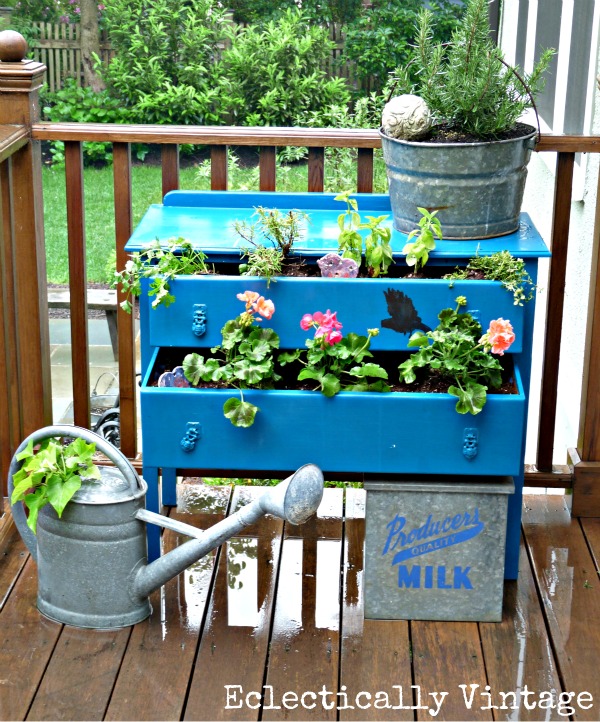 dresser planter