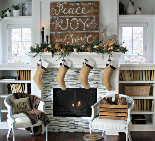 Exceptionally Eclectic – Christmas on the Lake