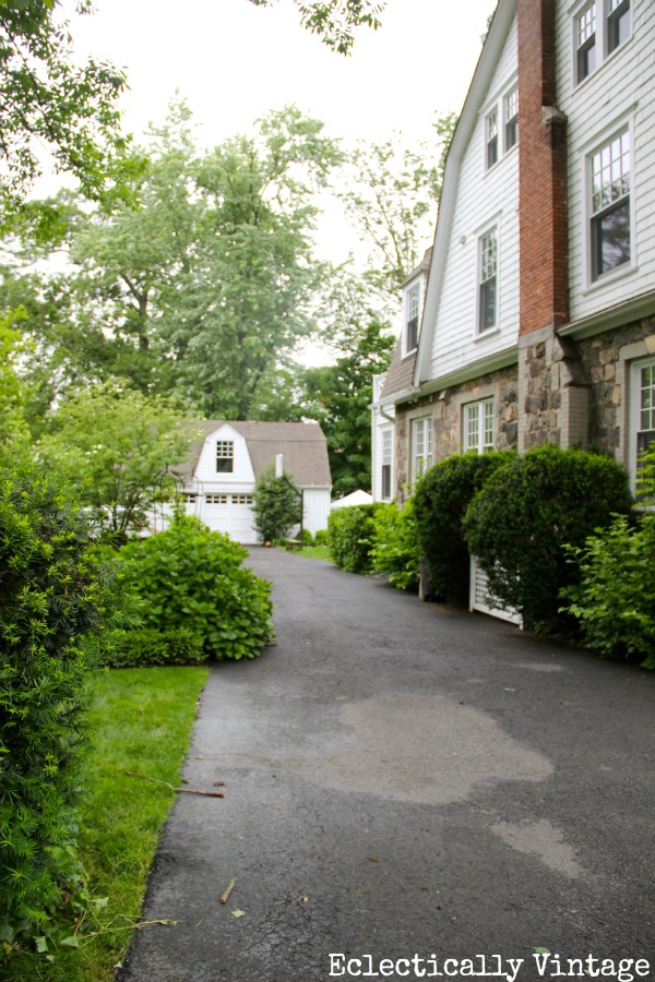 A Chic Garage Sale