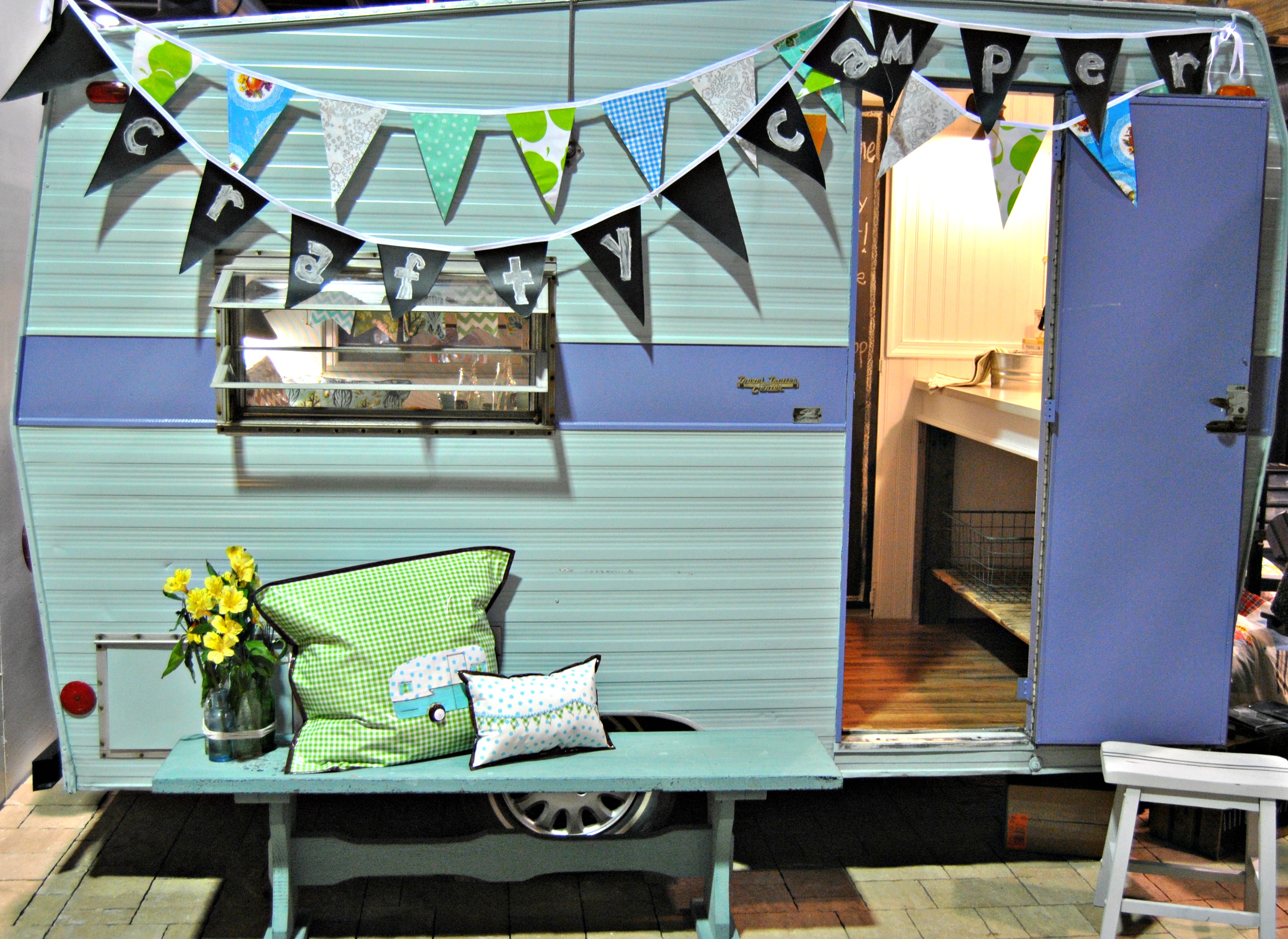 Tour The Crafty Camper