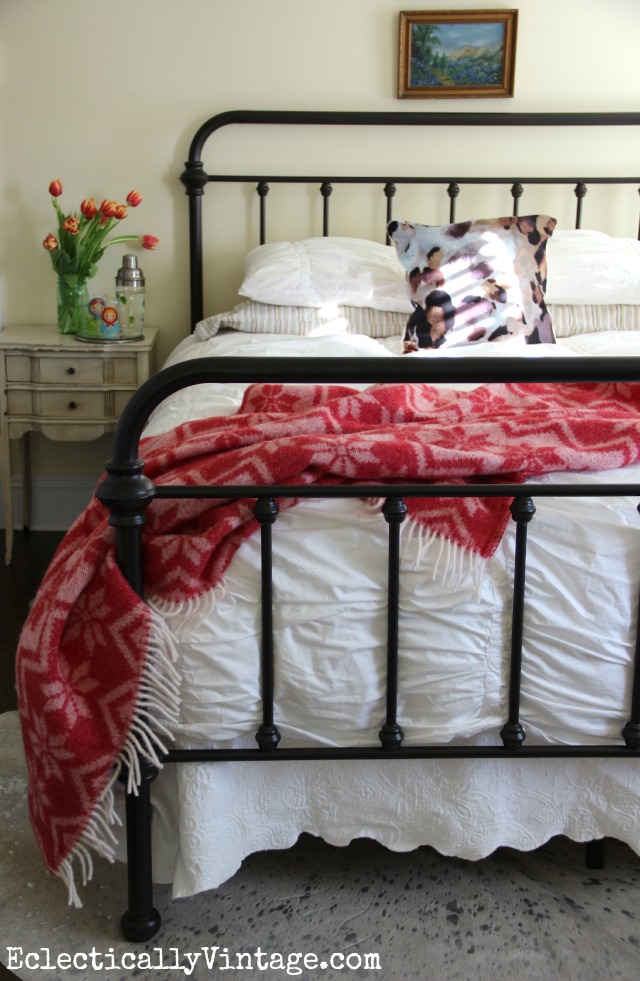 How to Accessorize Basic White Bedding kellyelko.com
