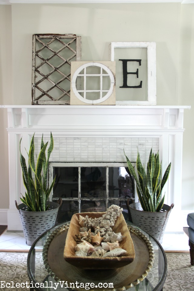 Creative Ideas to Decorate a Fireplace Opening kellyelko.com #fireplace #mantels #fireplacedecor #manteldecor #interiordecor #decorate #farmhousedecor #vintagedecor #livingroomdecor 