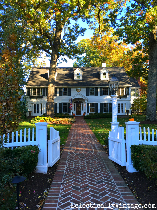 Classic old home with a white picket fence kellyelko.com #oldhome #oldhouse #curbappeal #picketfence #architecture #dreamhouse #dreamhome #kellyelko