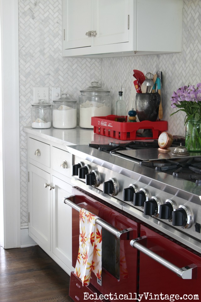 10 Minute Decorating – Kitchen Counter Storage