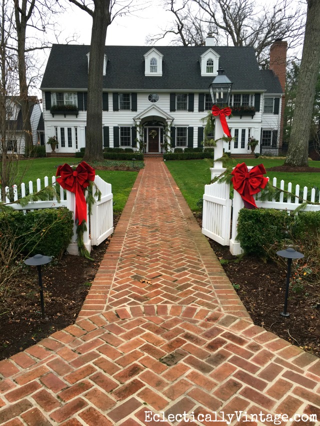 Classic Christmas Homes in My Town