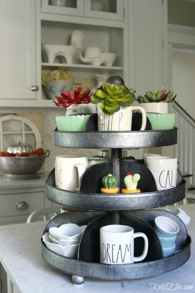 Spring Home Tour kellyelko.com
