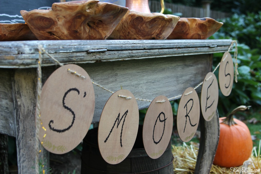 S'mores wood sign on a buffet table kellyelko.com