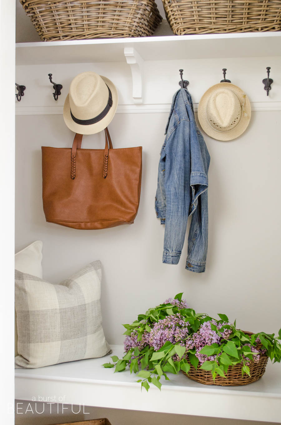 Love this small mudroom with bench, shelf and lots of hooks