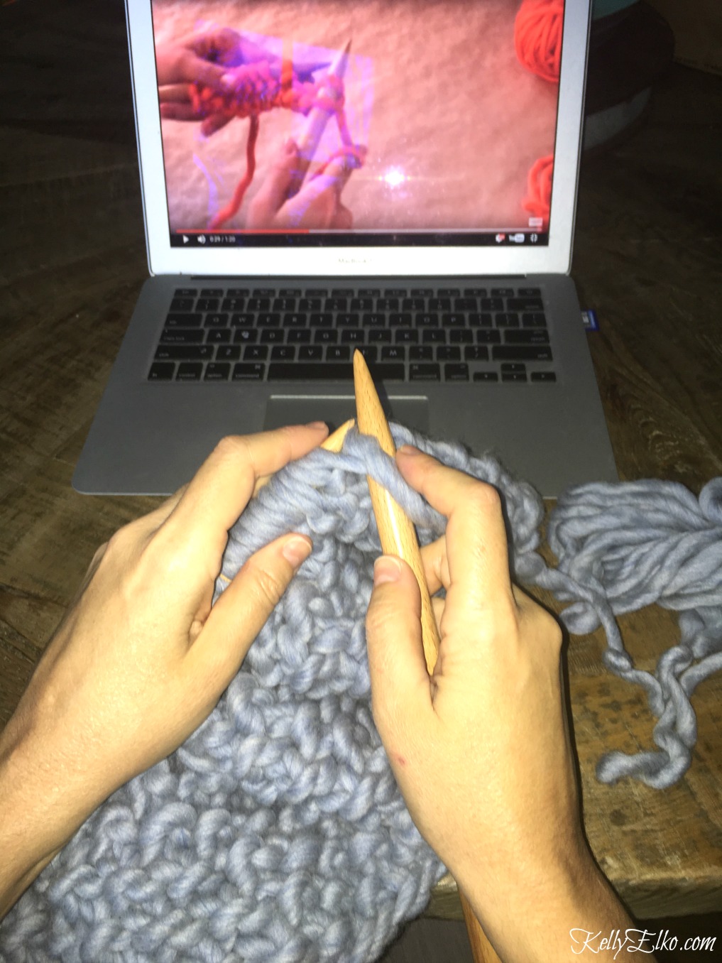 Learn how to knit using these user friendly videos that make it so simple! kellyelko.com