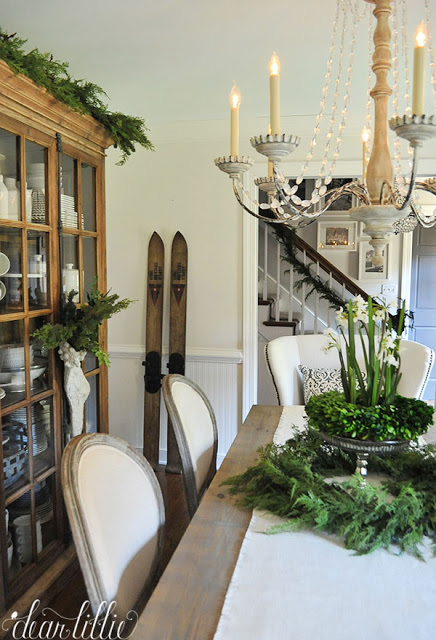 Christmas dining room with stacked wreath centerpiece