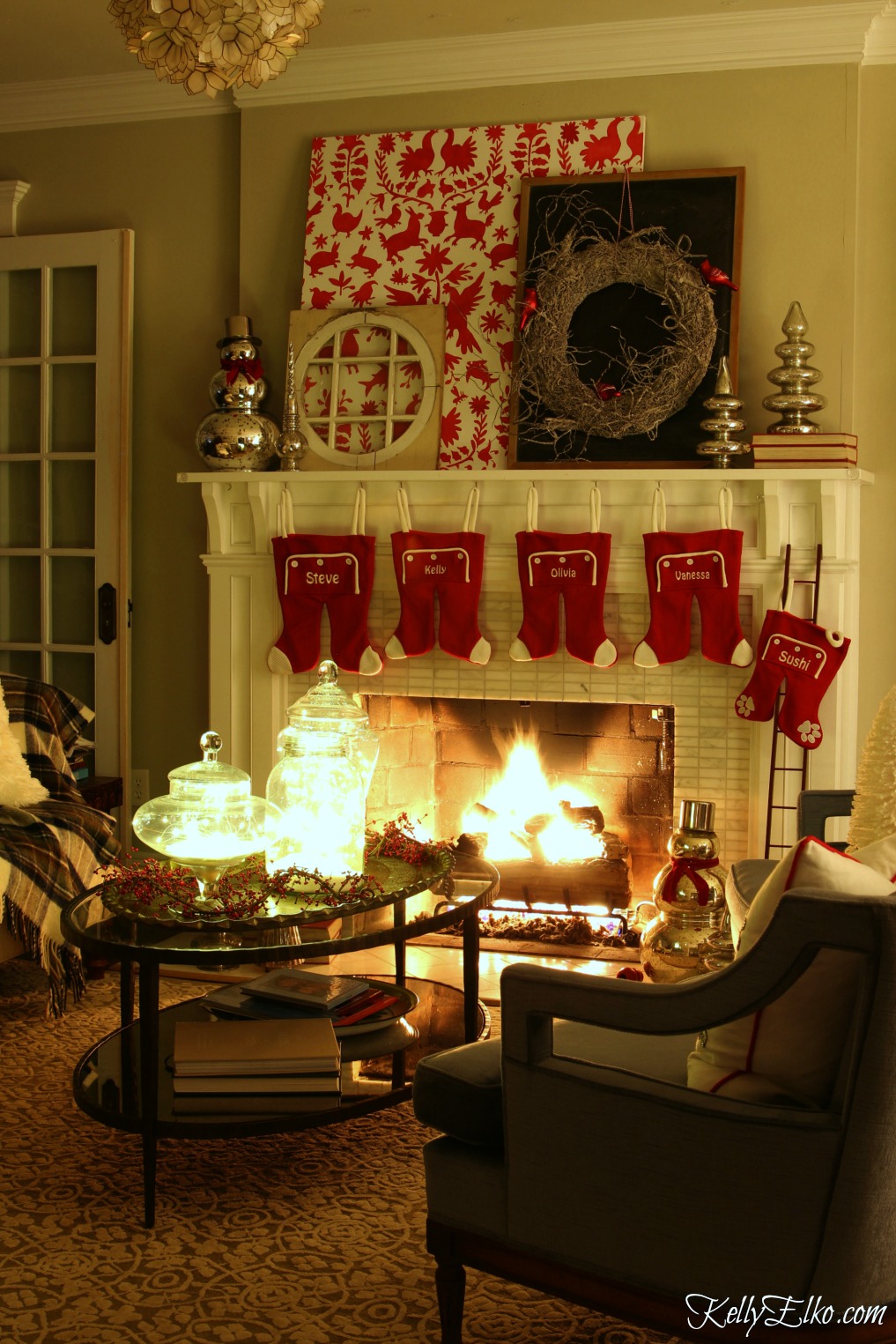 Christmas Lights at Night Home Tours - 35 homes by the glow of light - love this gorgeous mantel kellyelko.com