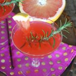 Festive grapefruit cocktail kellyelko.com