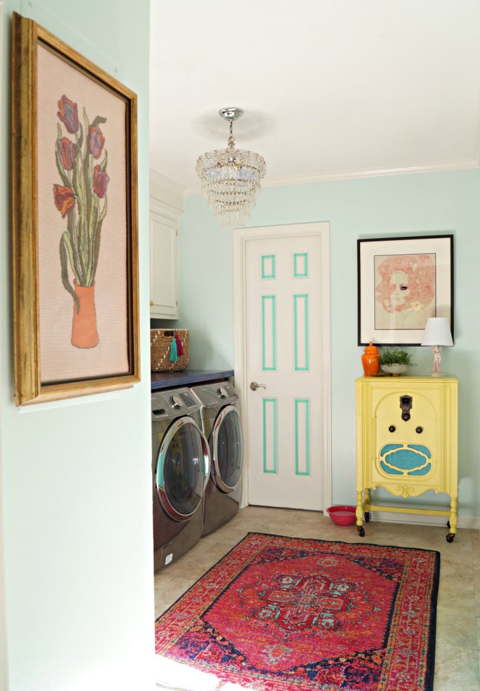 https://www.kellyelko.com/wp-content/uploads/2017/02/colorful-eclectic-laundry-room.jpg
