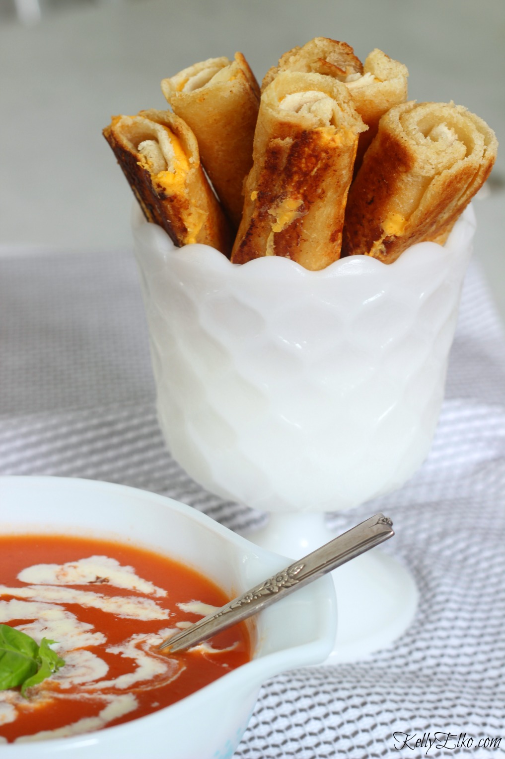 Grilled Cheese Dippers - serve them with your favorite soup kellyelko.com