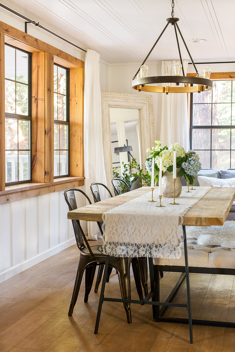 Love the natural wood window casings paired with painted white walls and ceiling