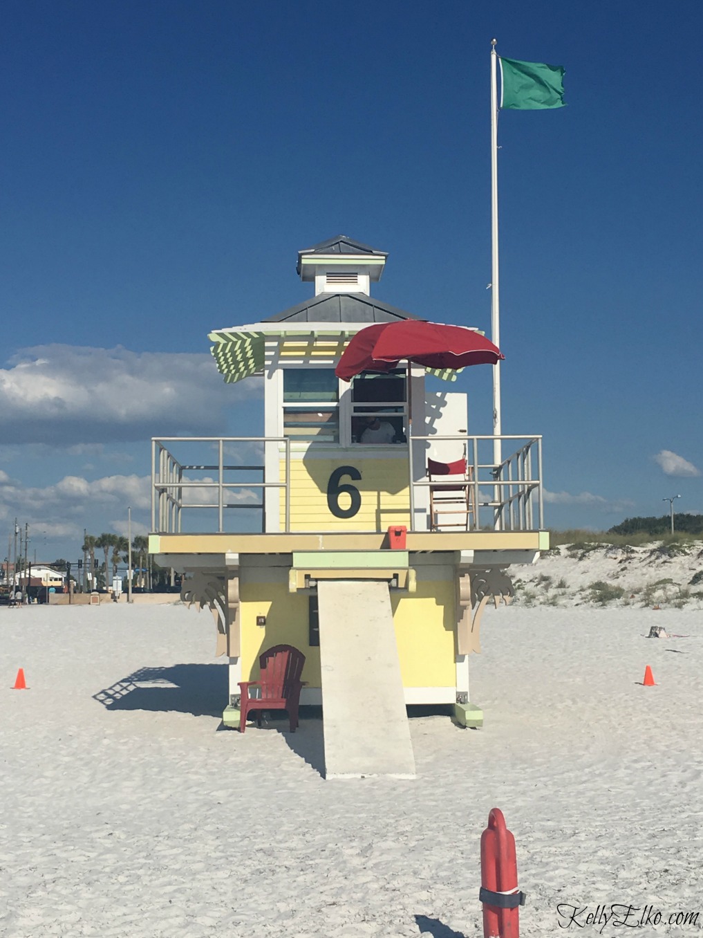 Clearwater Beach lifeguard stand kellyelko.com