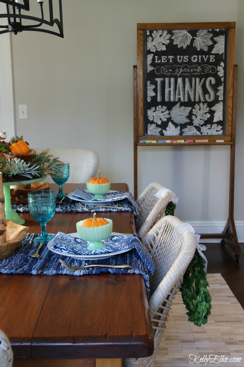 Beautiful fall table and love the Thanksgiving centerpiece succulent idea kellyelko.com