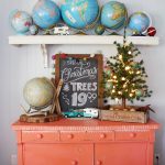 Eclectic Home Tour Christmas Edition - Robb Restyle kellyelko.com
