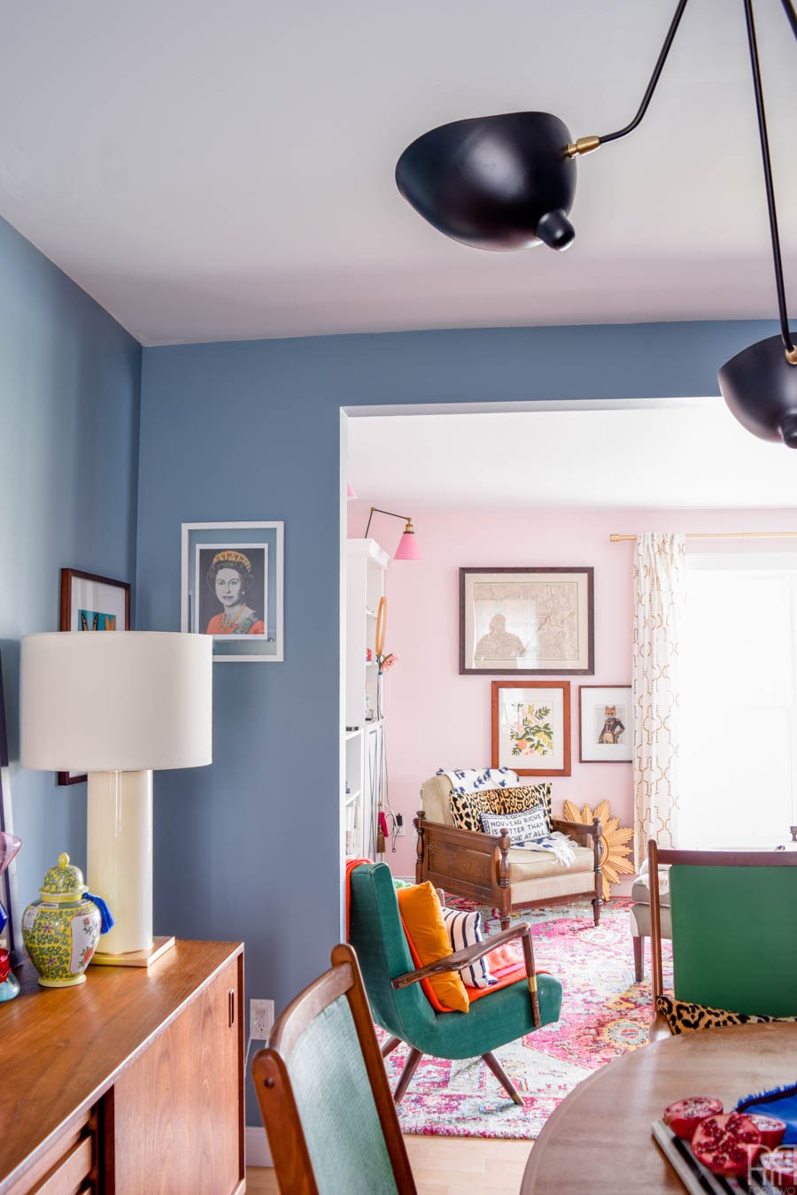 Eclectic Home Tour of PMQ for Two - get tons of renter friendly decorating and DIY ideas - love this eclectic, colorful home