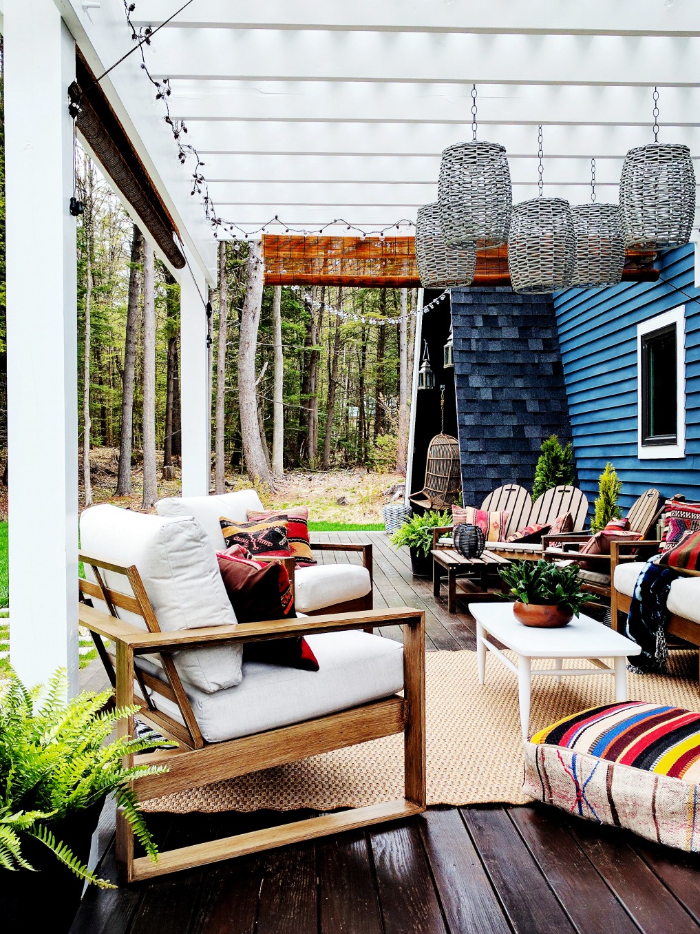 Eclectic Home Tour - Insieme House - tour this tiny house that has a gorgeous outdoor deck with boho flair