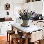 Eclectic Home Tour - B Home Vintage kellyelko.com #farmhouse #farmhousedecor #kitchen #farmhousekitchen #kitchenisland #housetour