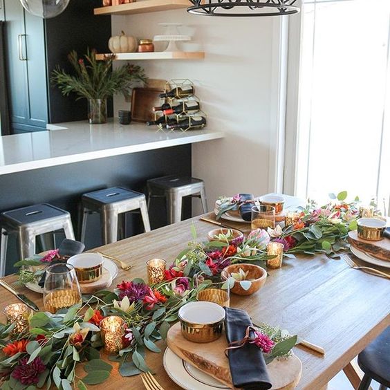 Eclectic Home Tour 1111 Light Lane - love this stunning kitchen with black cabinets and wrap around windows kellyelko.com #kitchen #kitchendecor #kitchendesign #kitchenrenovation #blackcabinets #farmhousestyle #cottagestyle #fall #falldecor #fallcenterpiece