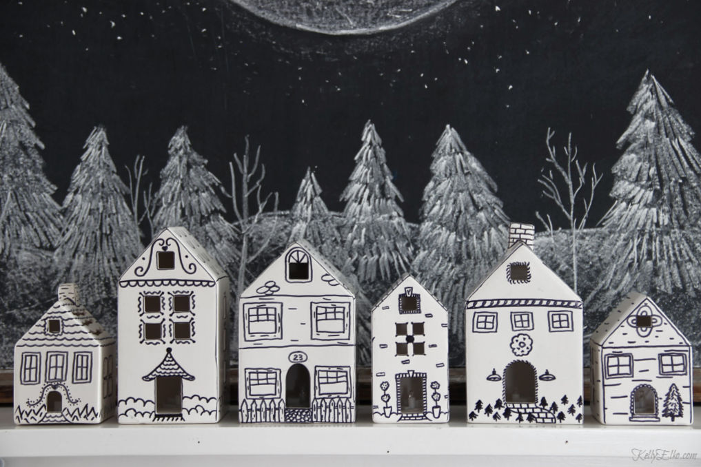 See how to make these doodle houses kellyelko.com #christmasdecor #diychristmas #diychristmasdecor #christmasvillage #christmasart #chalkart #chalkboardart #doodle #kellyelko