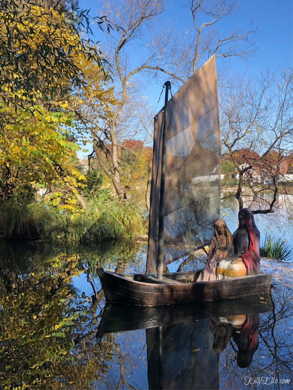 Grounds for Sculpture is a must visit destination for any art lover kellyelko.com #sculpture #art #artlovers #nj #njtravel #visitnj #daytrip #roadtrips