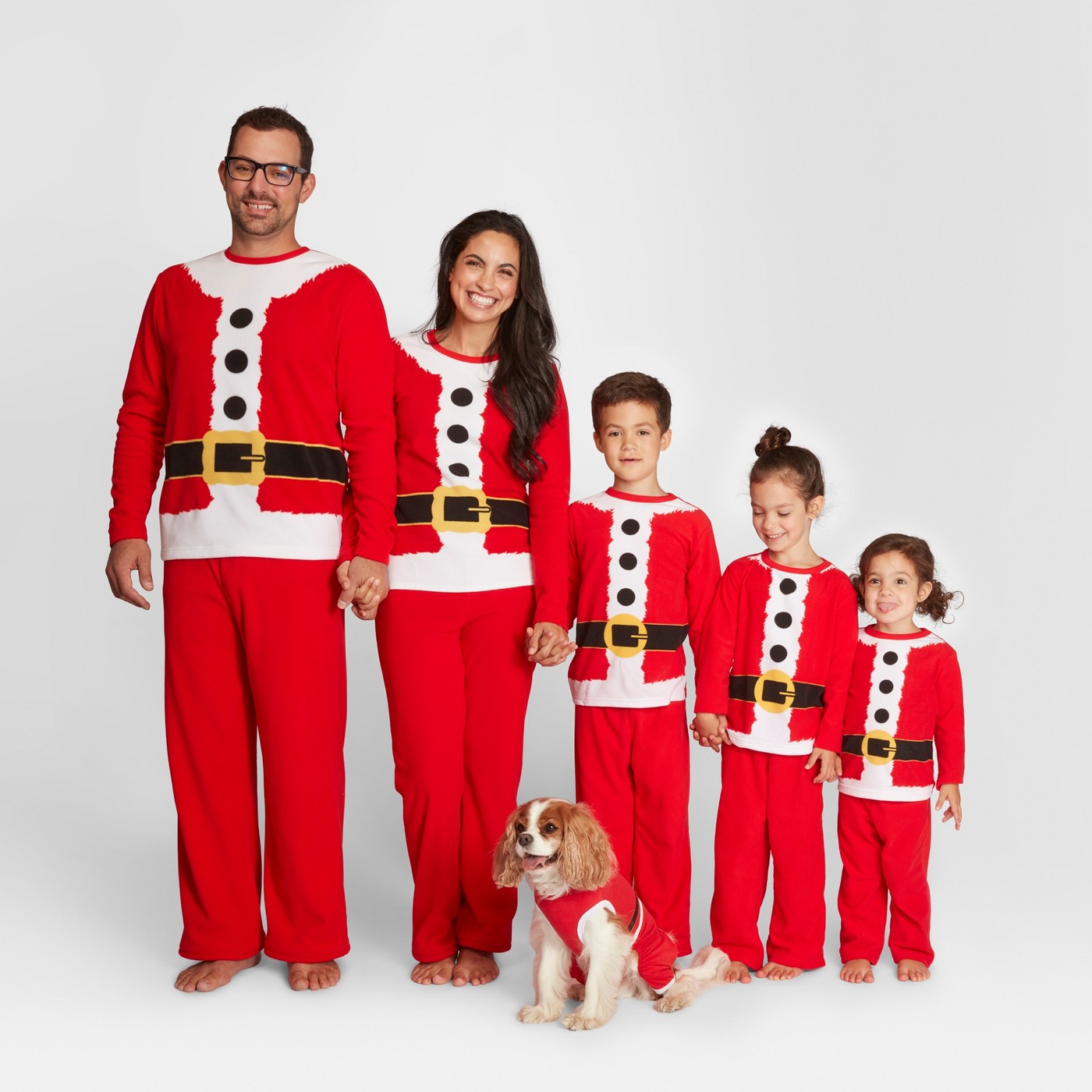 Family Christmas pajamas - love the Santa pajamas kellyelko.com #christmaspajamas #christmas #christmastraditions