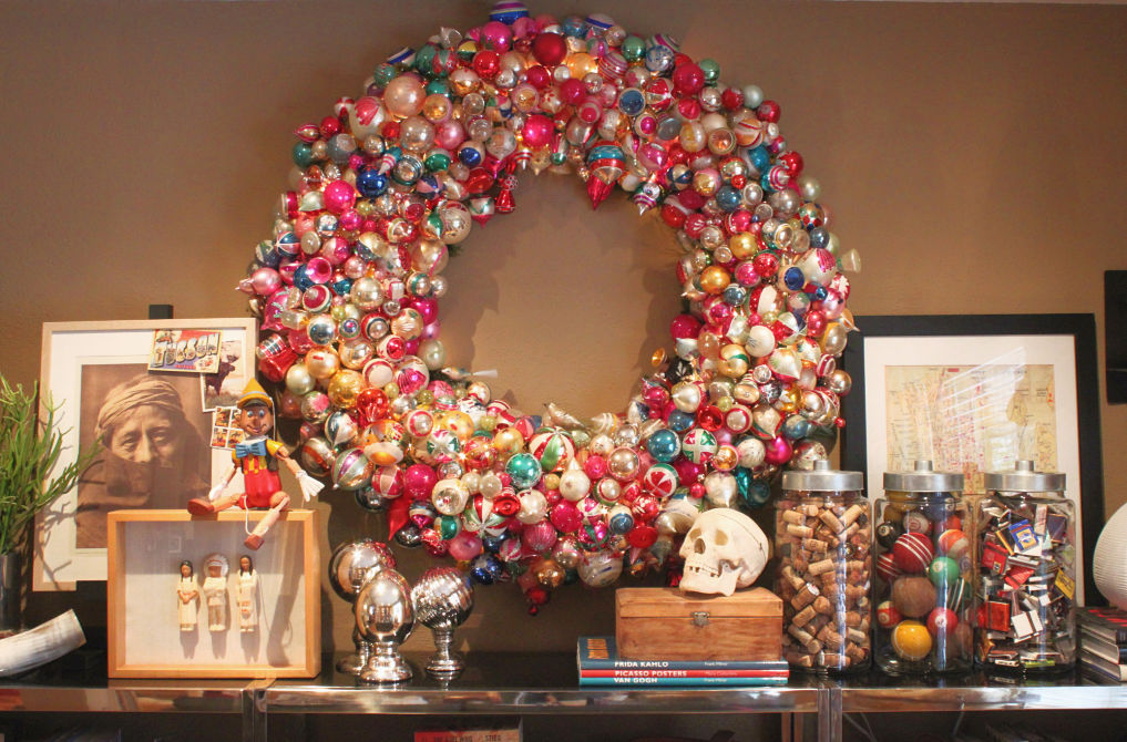 Shiny Brite Decorating Ideas - the most creative ideas for displaying Christmas ornaments like this GIANT ornament wreath kellyelko.com 