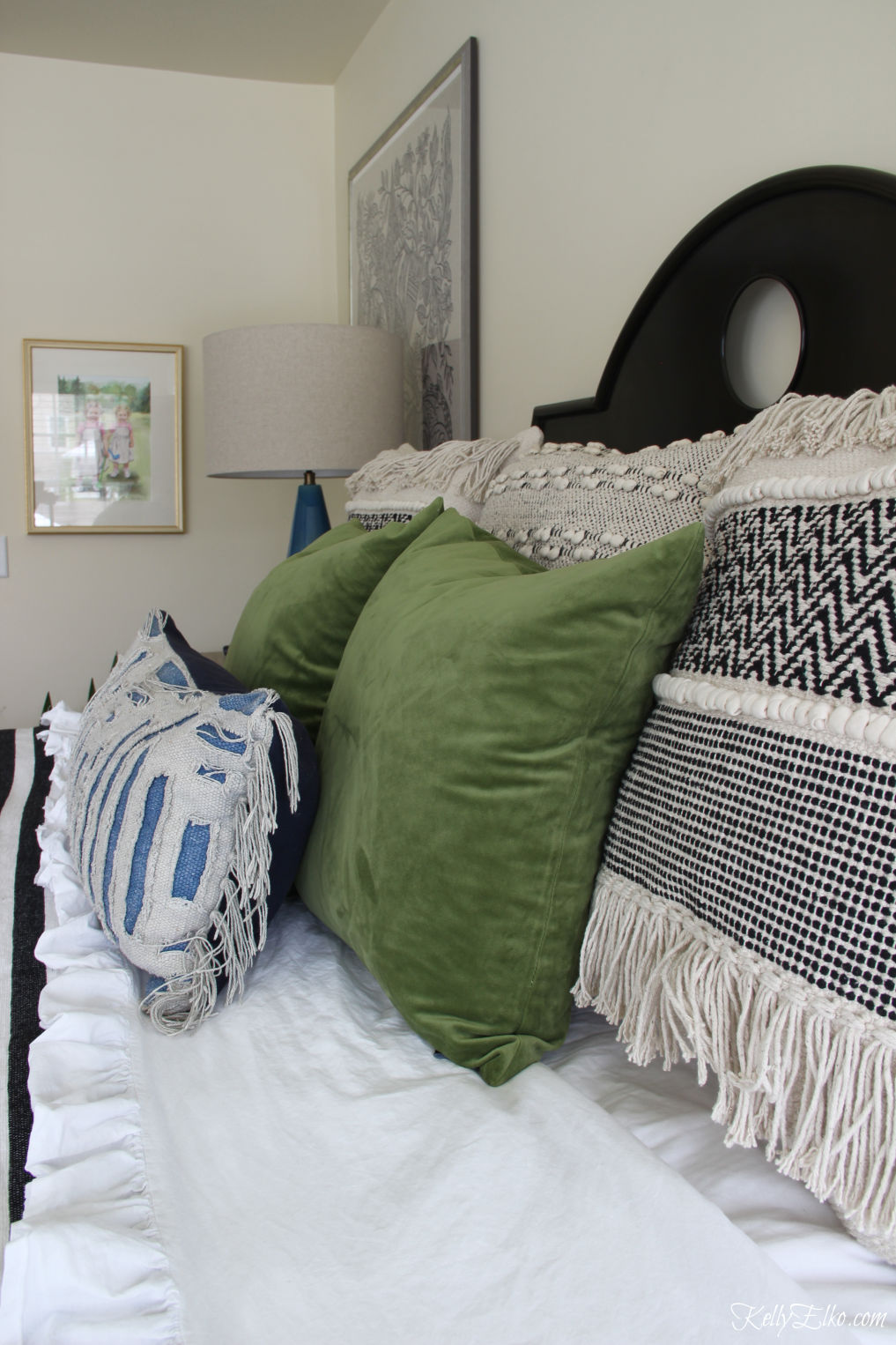 Boho bedding - love the texture of these pillows in this master bedroom kellyelko.com #pillows #bedding #masterbedroom #bedroom #bedding #bohobedroom #interiodecor 