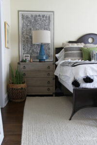 Raymour Flanigan Bedroom Makeover kellyelko.com #bedroom #bedroomdecor #bedroomfurniture #masterbedroom #interiordecor #interiordecorate