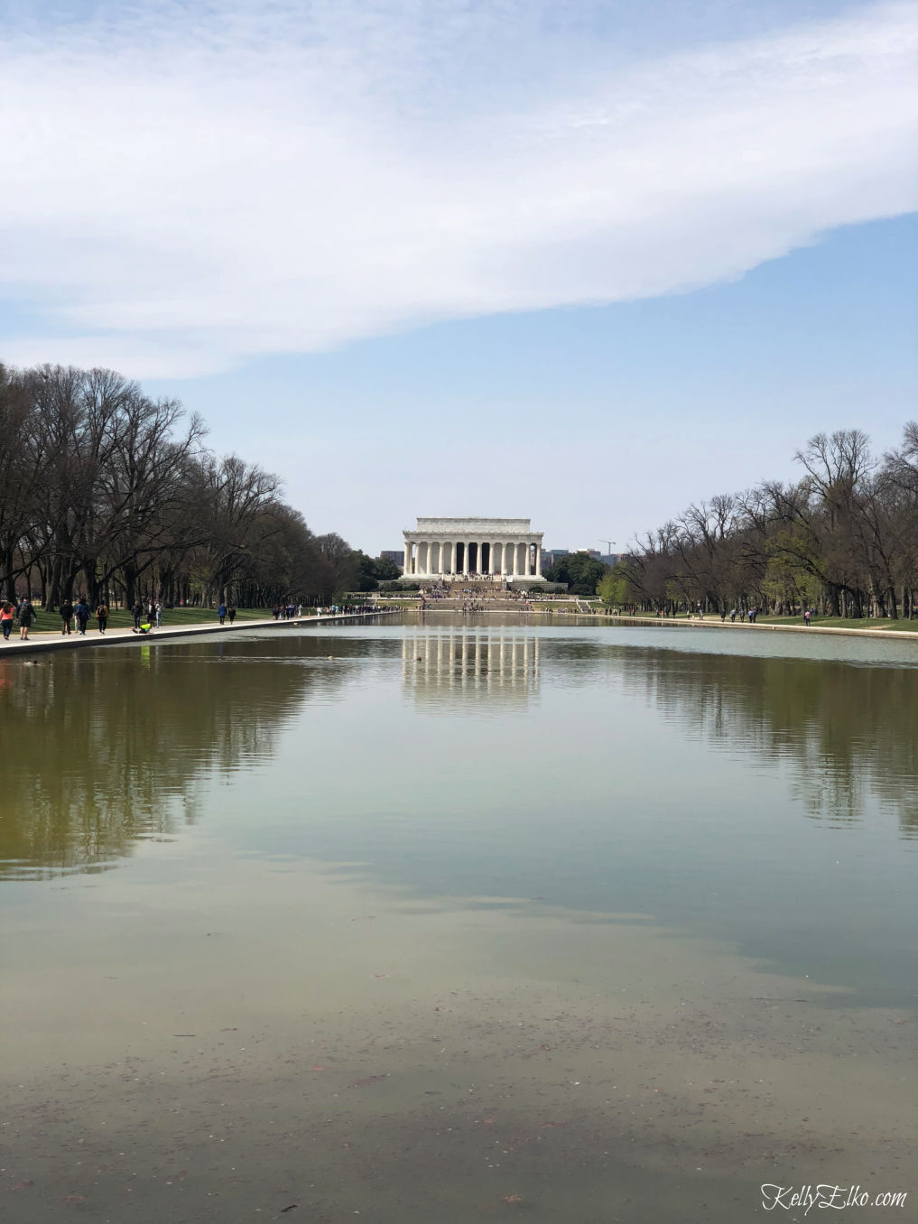 Weekend in Washington DC - love this view of the Lincoln Memorial across the reflecting pool kellyelko.com #travel #travelblogger #washingtondc #dc #vacation #familytravel #getaway #escape #reflectingpool #lincolnmemorial