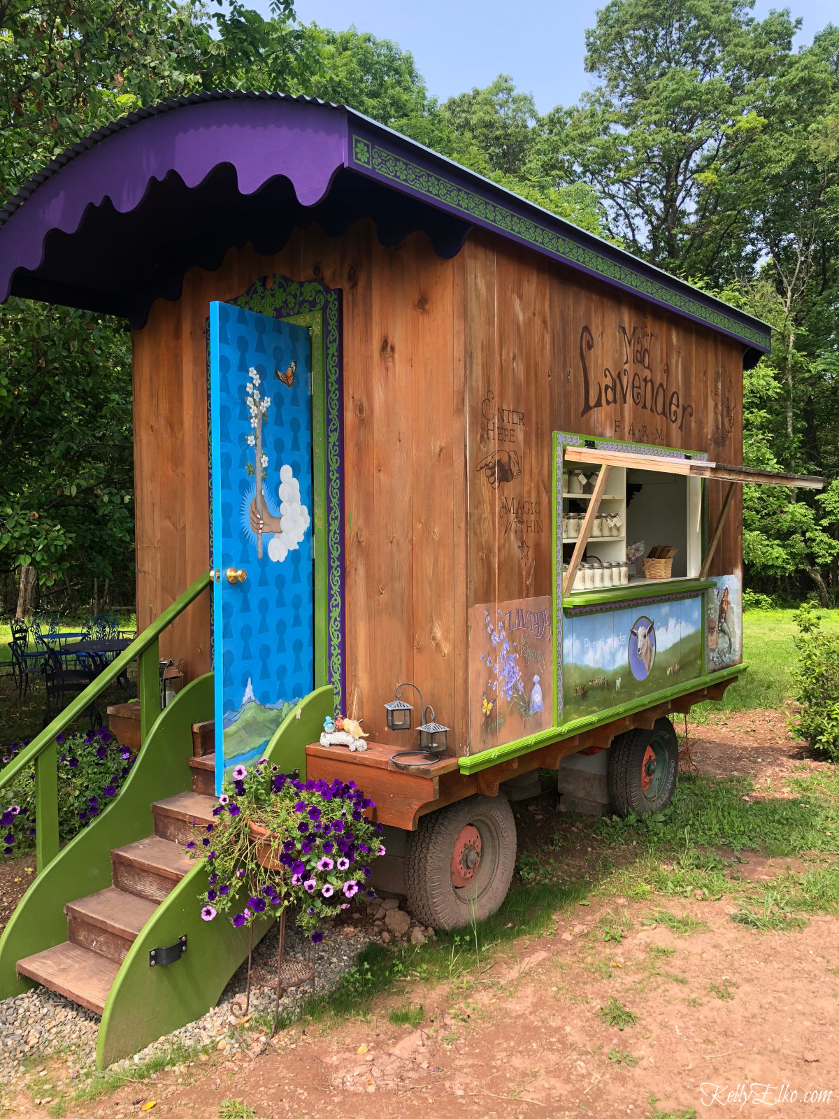 Adorable little store that looks like a train caboose kellyelko.com #gardens #gardening #gardenstructure #tinyhouse