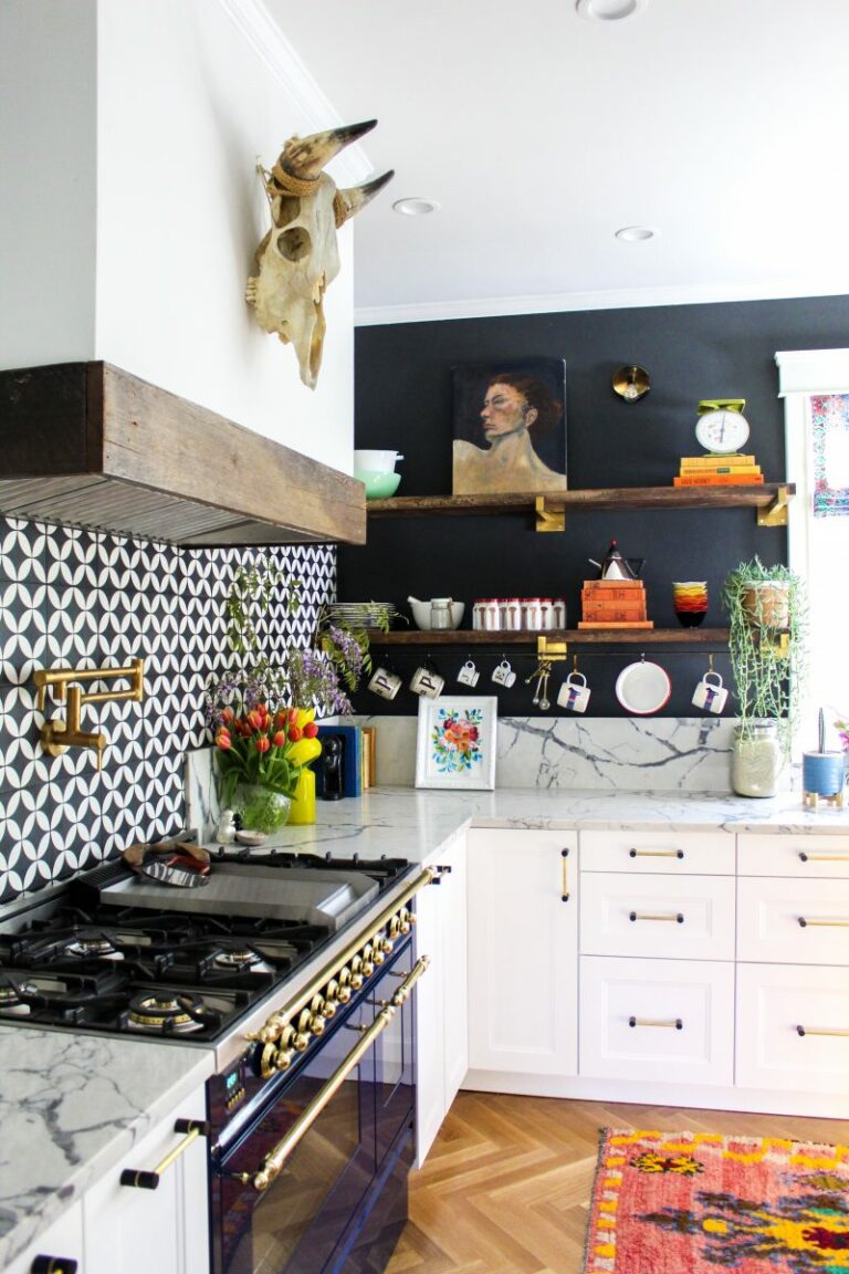 Eclectic Home Tour Kate Pierce Vintage kellyelko.com