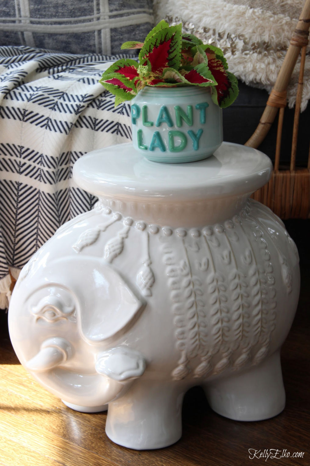 I love this ceramic elephant garden stool kellyelko.com #plantlady #elephantdecor #bohodecor #serenaandlily #homedecor 