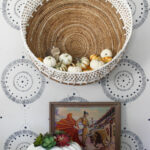Bar Cart Styling - 3 unique looks kellyelko.com #barcart #decorating #homedecor #vintagedecor #bohodecor #falldecor #falldecorating