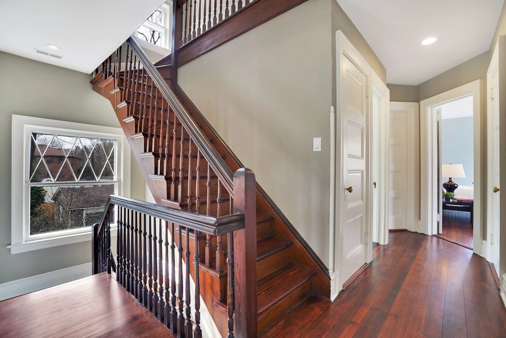 Love the original wood staircase in this 1900 home kellyelko.com #staircase #oldhouse #architecture #interiordecor #oldhouse #hometour 