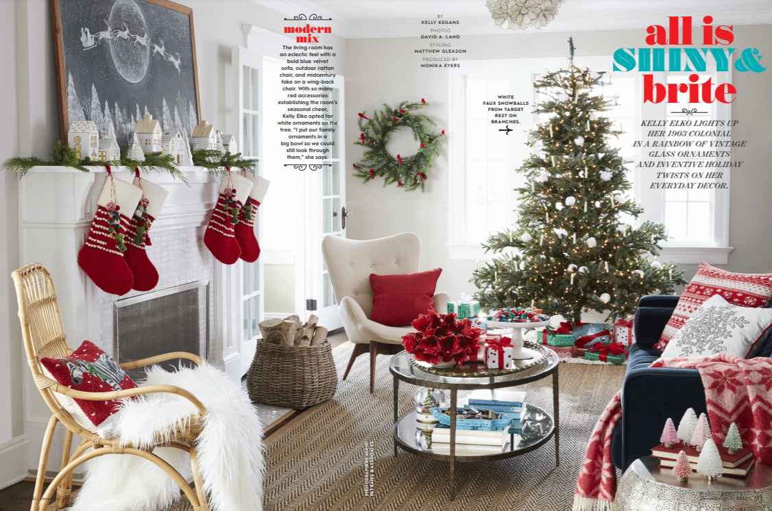 Kelly Elko featured in Better Homes and Gardens magazine kellyelko.com #christmas #christmasdecor #christmasmantel #bhgchristmas #betterhomes&gardens #christmasmantel #christmastree #christmasstockings #chalkart #vintagechristmas #kellyelko