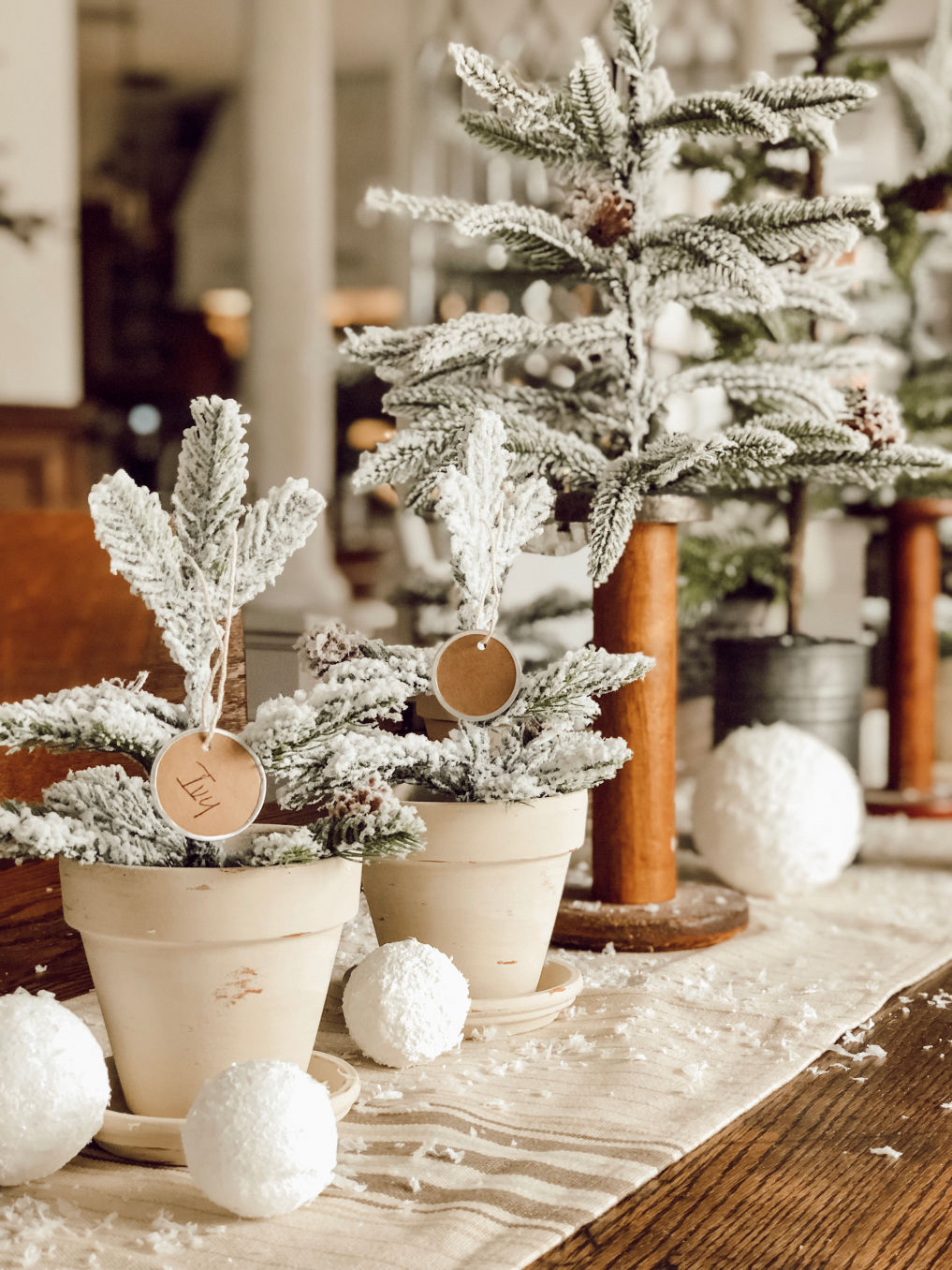 Christmas tree centerpiece #christmas #christmasdecor #christmascrafts #christmastrees #farmhousechristmas 