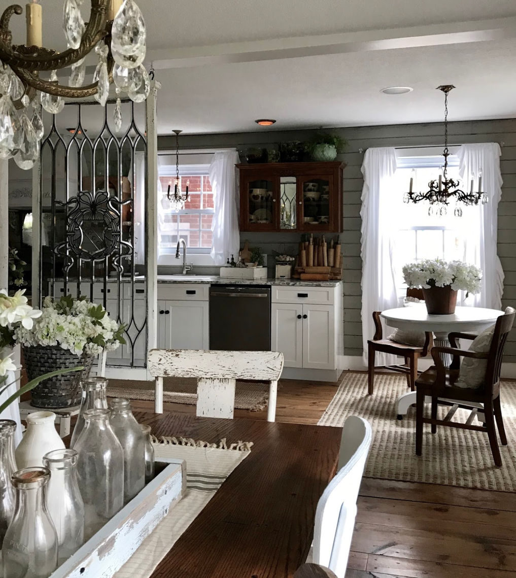 Cottage kitchen with shiplap walls and pine wood floors #farmhouse #farmhousekitchen #farmhousestyle #cottagestyle #vintagedecor #vintagekitchen #neutraldecor
