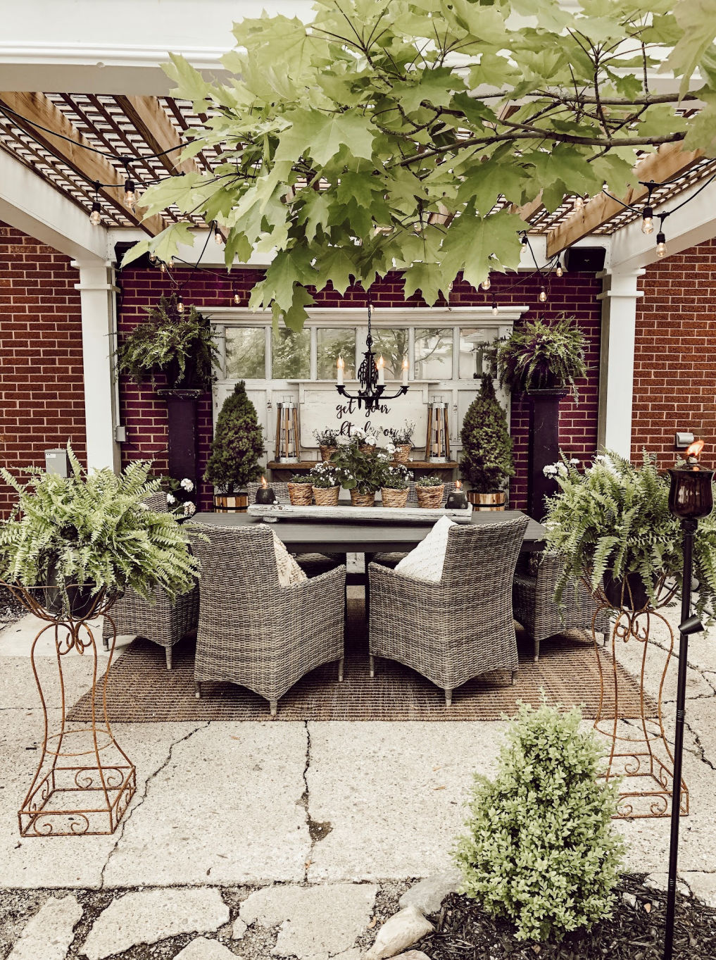 Backyard pergola with chandelier #patio #pergola #outdoors #farmhousedecor