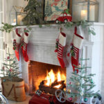 Please Come Home for Christmas Home Tour kellyelko.com #christmas #christmashometour #holidayhousewalk #christmasdecoratingideas #christmasmantel #vintagechristmas #christmastrees #feathertrees #kellyelko