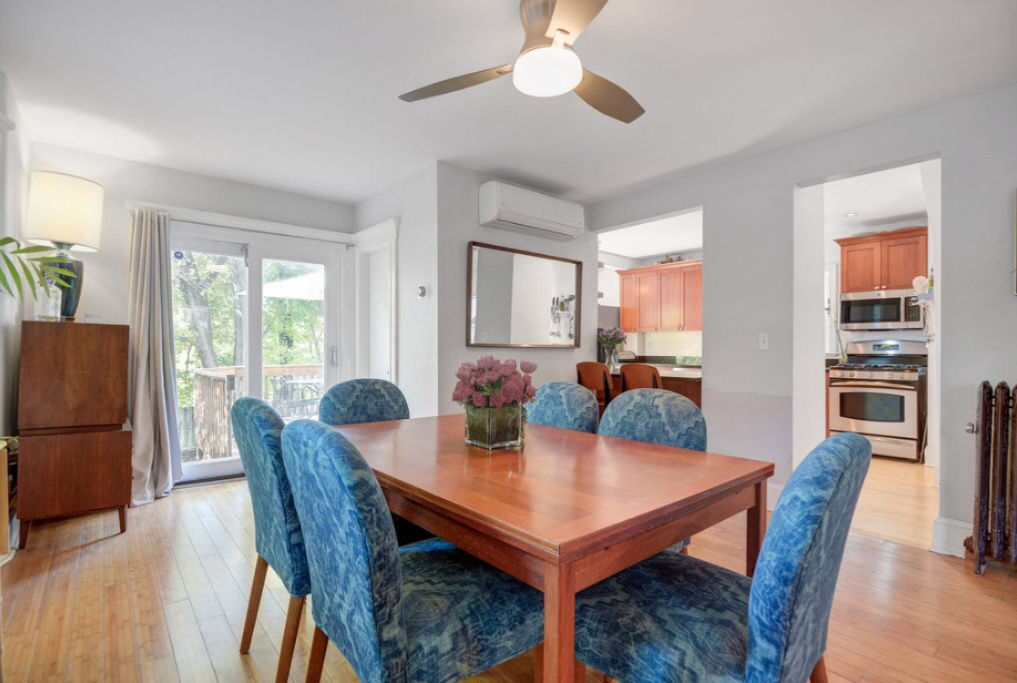 Dining room with blue upholstered chairs kellyelko.com #diningroom #diningroomdecor #diningroomchairs #upholsteredchairs #targetfurniture #targetstyle 