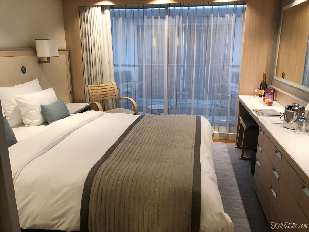 Veranda Stateroom on a Viking River Cruise kellyelko.com #rivercruise #rhineriver #vikingrivercruise #vikingcruise #vikingstateroom #travel #travelbloggers #travelreviews 