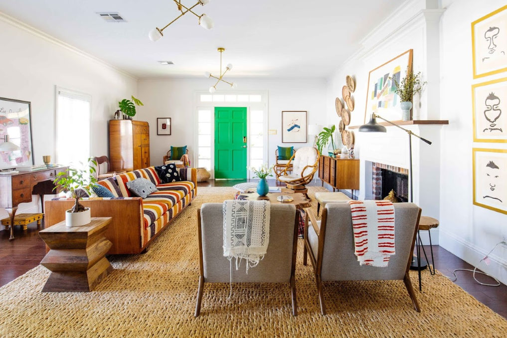 Tour this colorful vintage modern home #boho #bohodecor #eclecticdecor #homedecor #vintagedecor #vintagemodern #midcenturymodern #mdcentury 