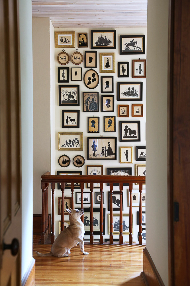 Wow this vintage silhouette gallery wall is stunning on the staircase all #silhouettes #silhouetteart #vintagesilhouettes #vintagedecor #oldhouse #oldhome #eclecticdecor #vintage #thrifted #thrifty #collections 