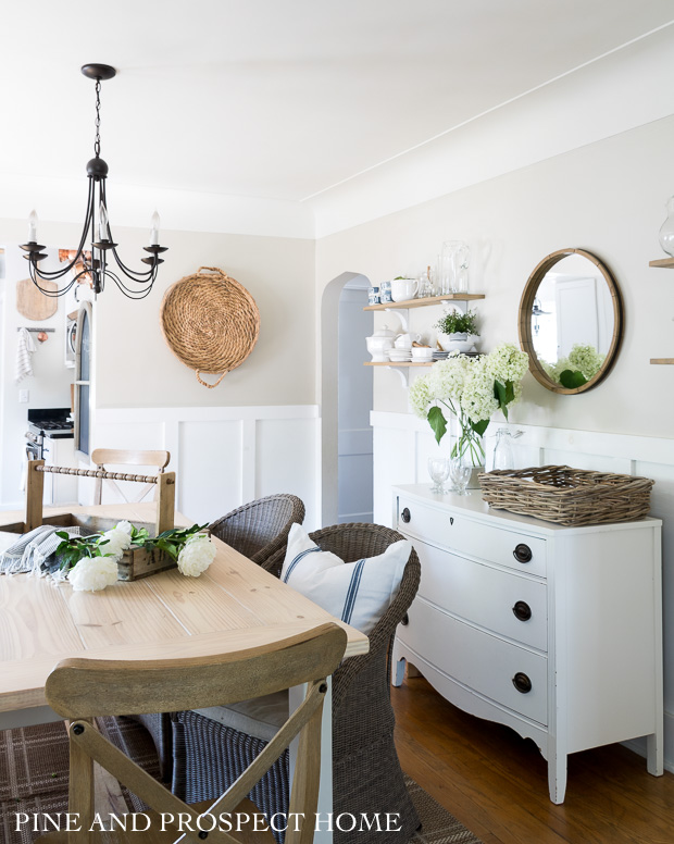 Love the antique dresser turned dining room buffet #vintagedecor #paintedfurniture #farmhousedecor #farmhouse #diningroom 