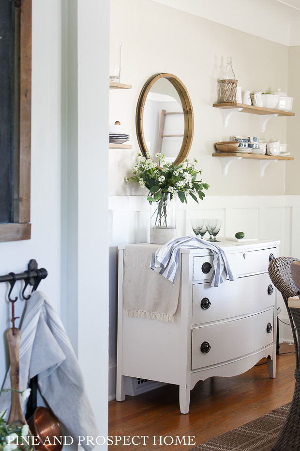 Love the antique dresser turned dining room buffet #vintagedecor #paintedfurniture #farmhousedecor #farmhouse #diningroom 